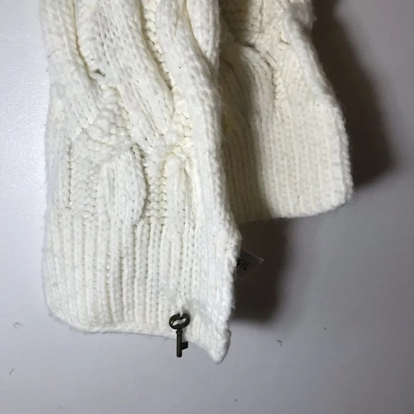 Fossil Winter White Cable Knit Scarf Cozy Warm Cabincore Lodge Ski Bunny Key - Picture 7 of 8